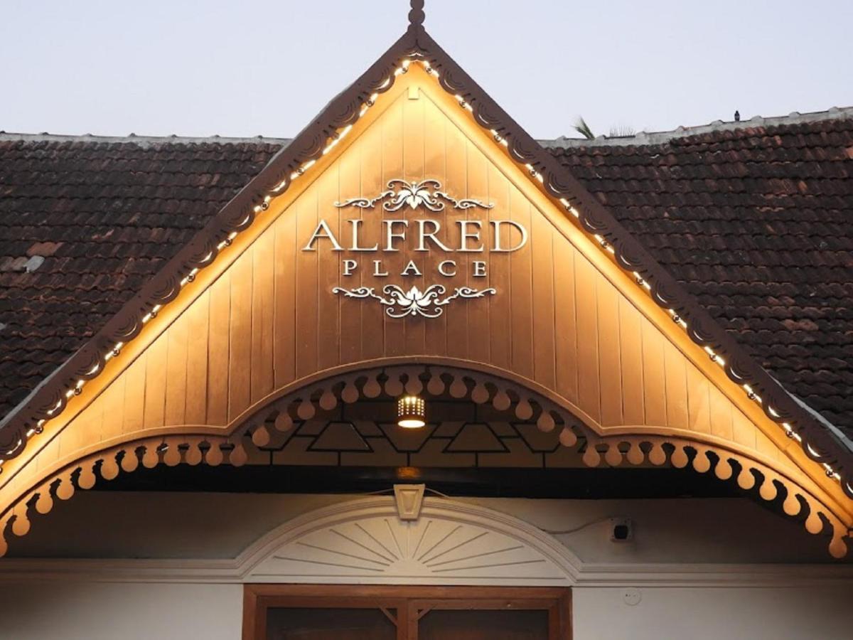 Alfred Place Kochi Bagian luar foto