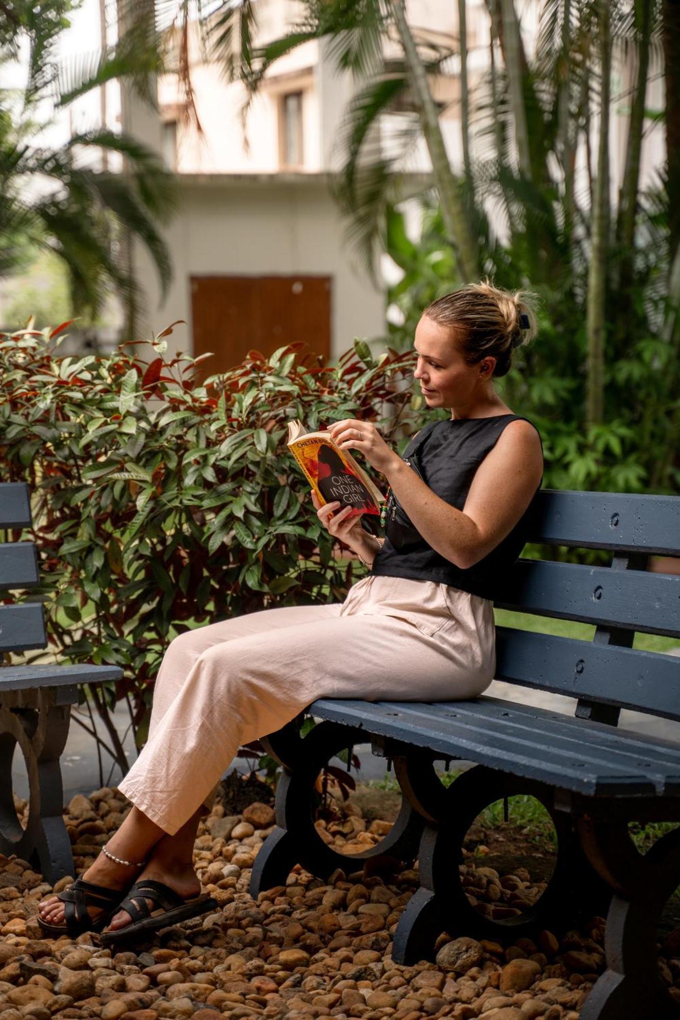 Alfred Place Kochi Bagian luar foto