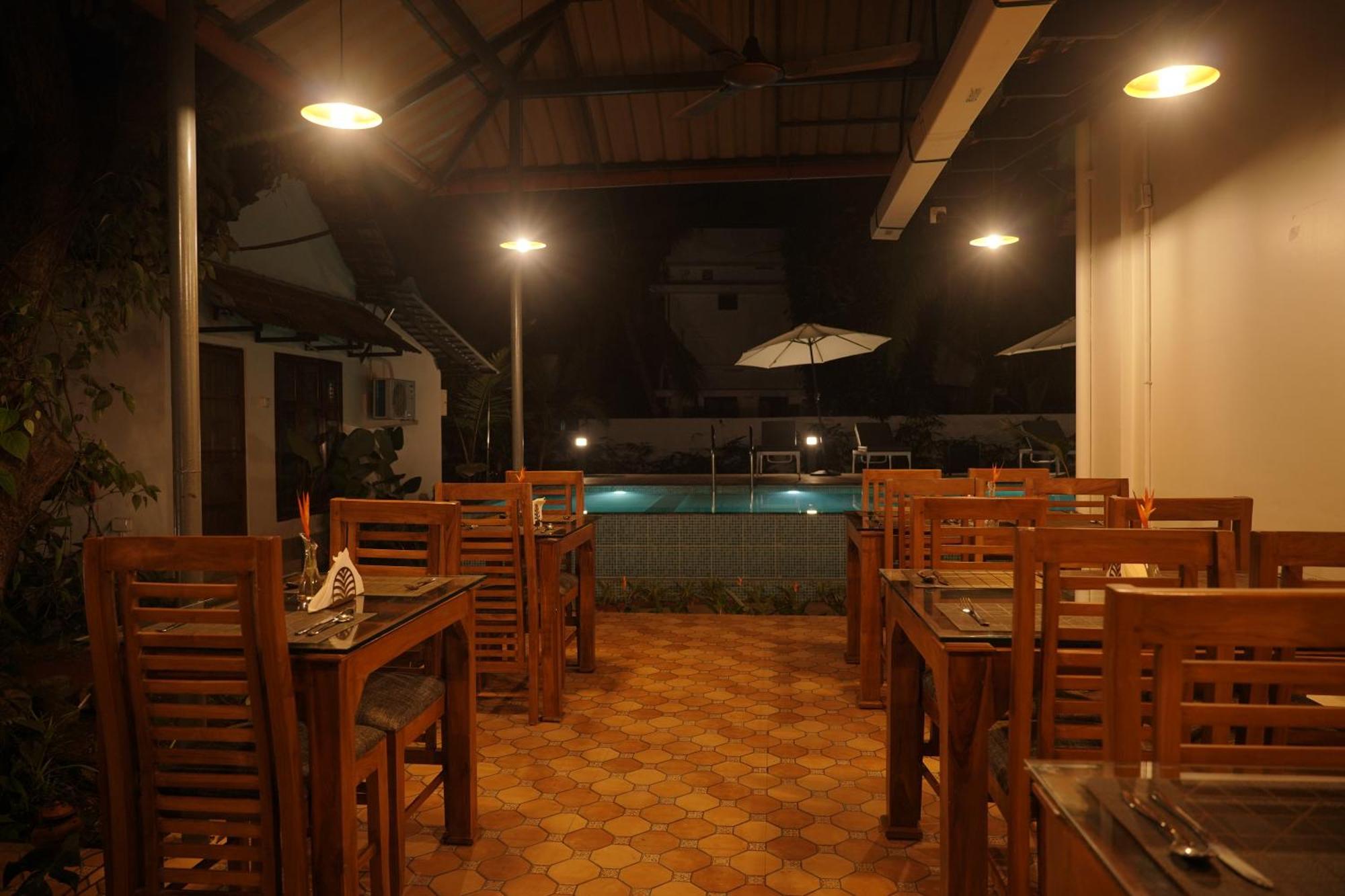 Alfred Place Kochi Bagian luar foto