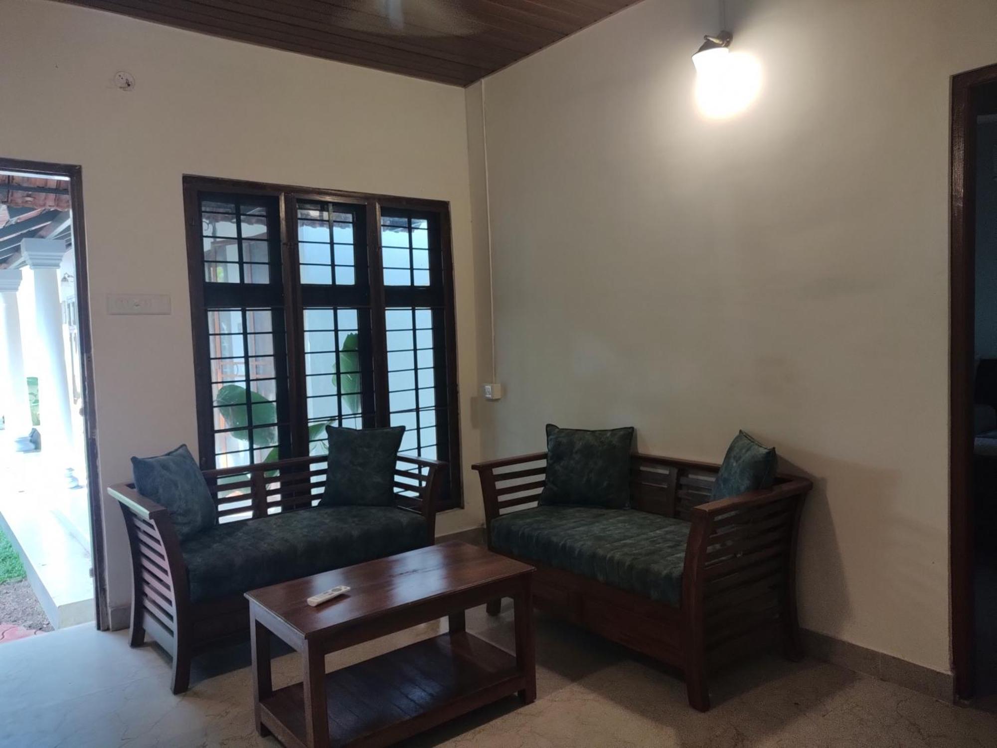 Alfred Place Kochi Bagian luar foto