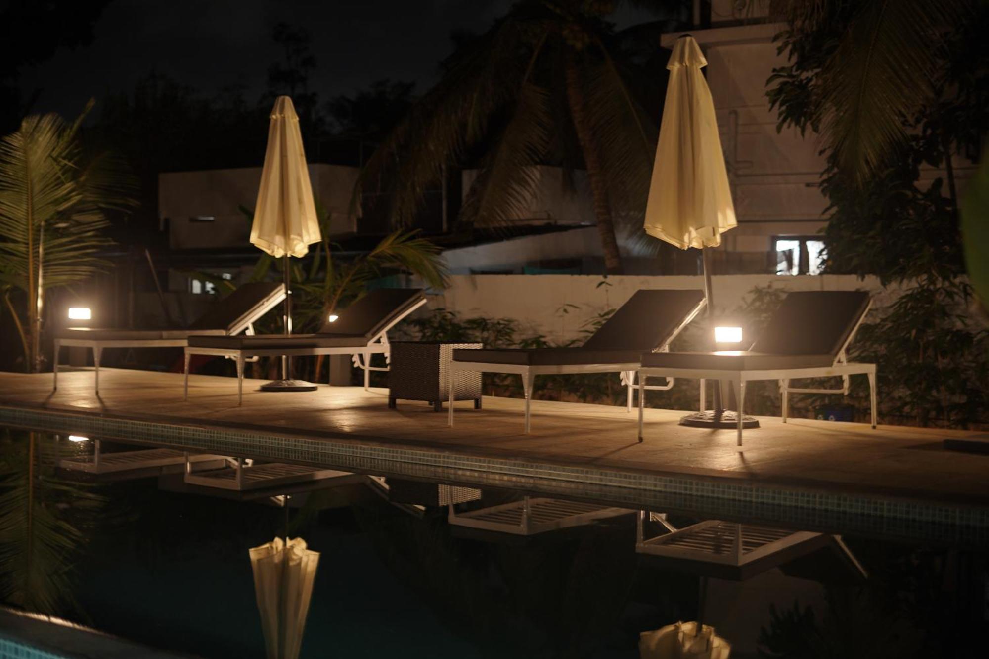 Alfred Place Kochi Bagian luar foto