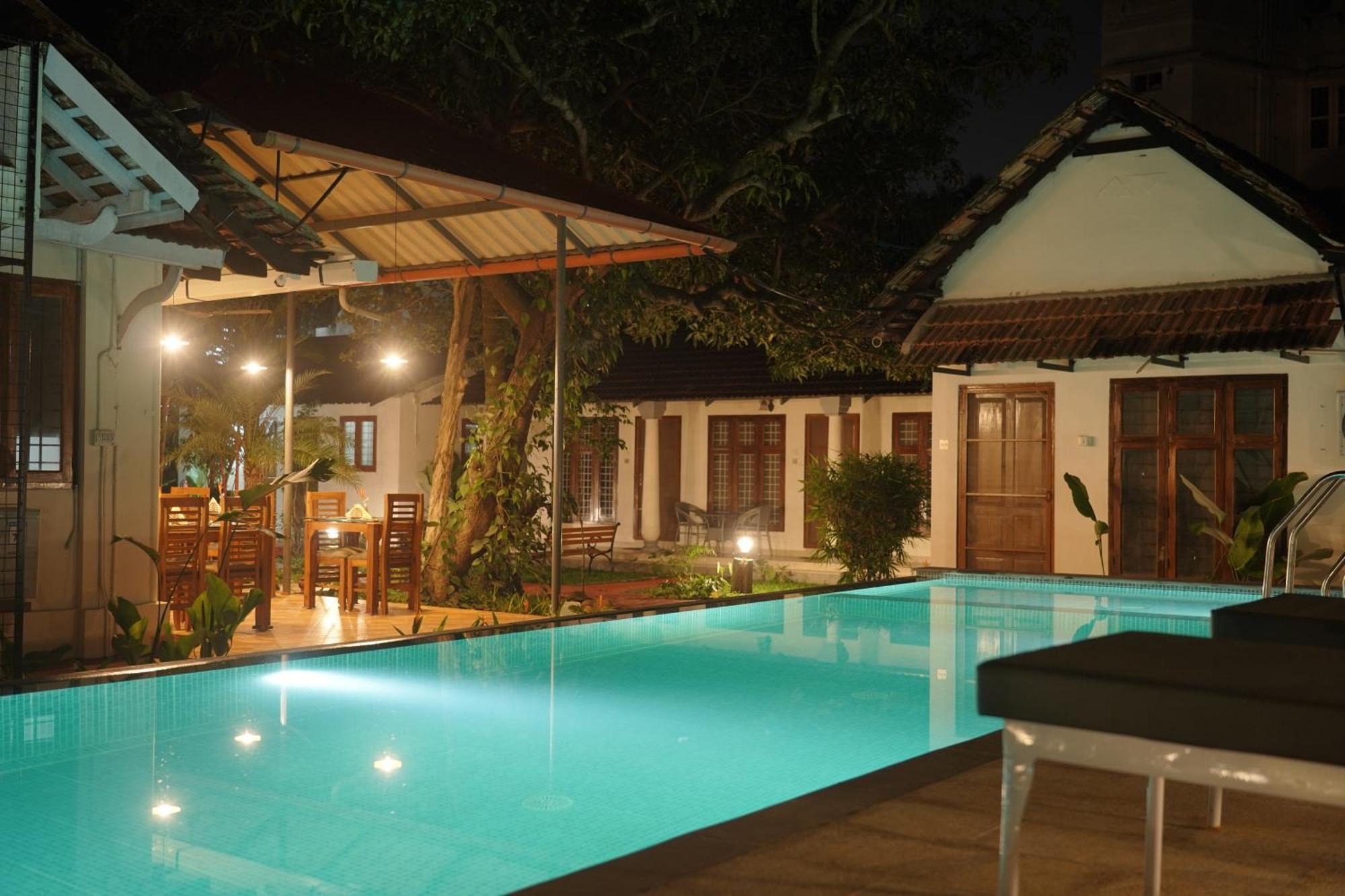 Alfred Place Kochi Bagian luar foto