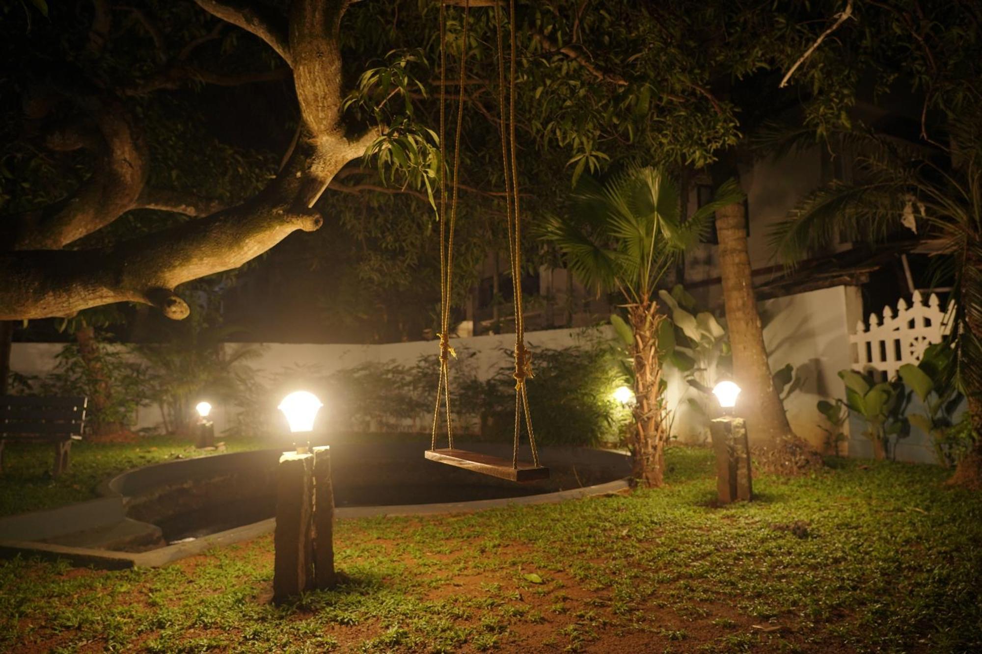 Alfred Place Kochi Bagian luar foto